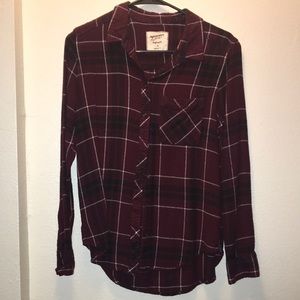 Cute maroon flannel